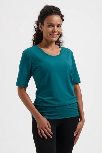 Urban Goddess Dry Fit Yoga Shirt Kami von Urban Goddess