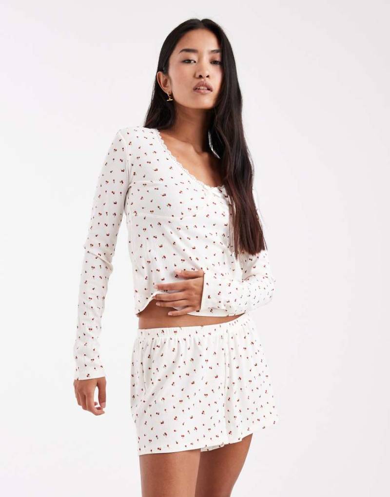 Urban Threads - Gerippte Pyjamashorts in Beige mit Kirschprint-Neutral von Urban Threads