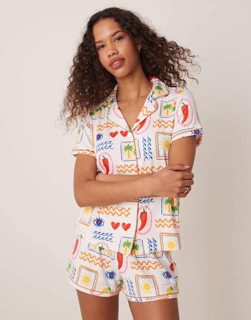 Urban Threads - Pyjama mit Chili- und Palmenprint, aus kurzärmligem Hemd mit Reverskragen und Shorts-Bunt von Urban Threads