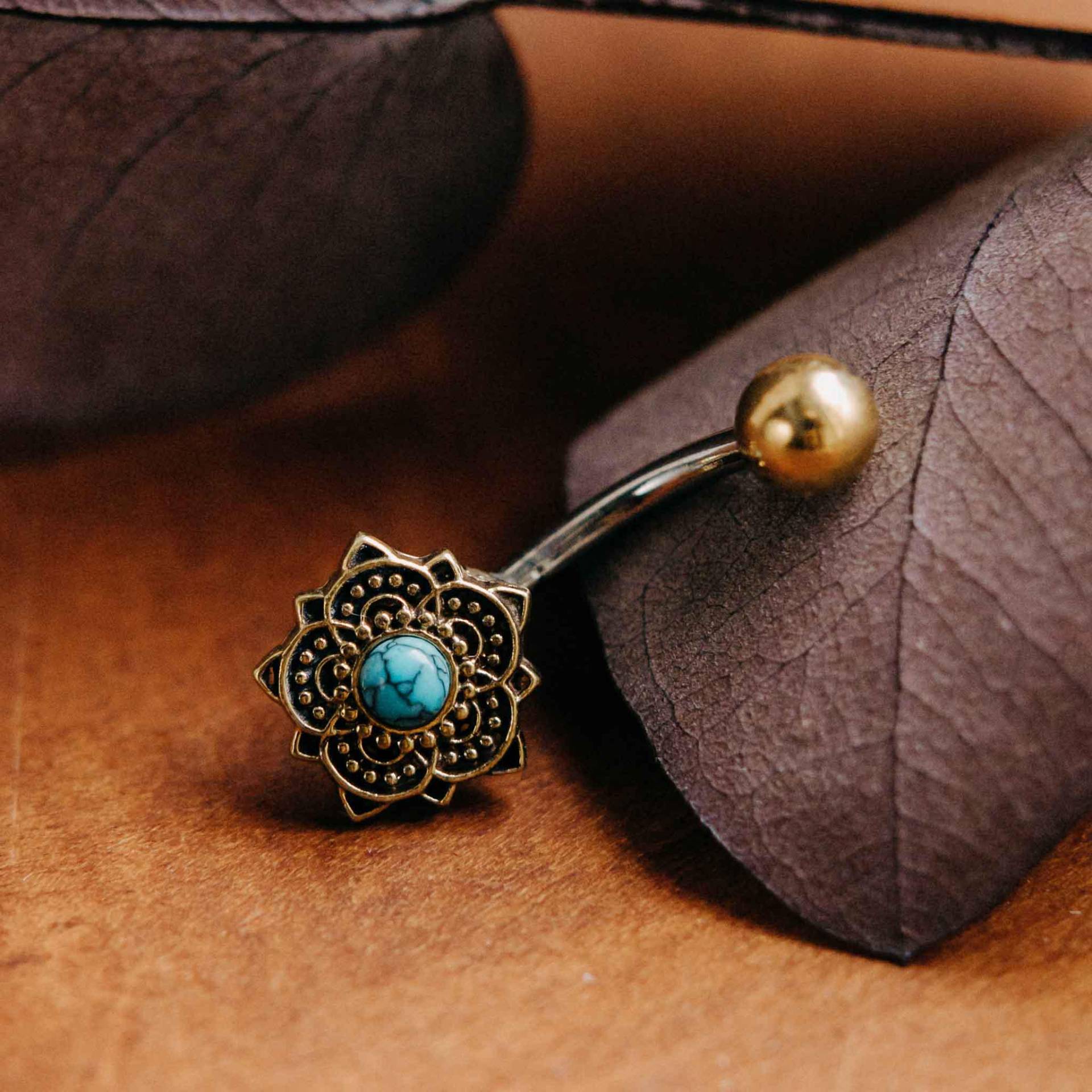 Bauchnabelpiercing Pavitra Gold Türkis von UrbanBohoCraft