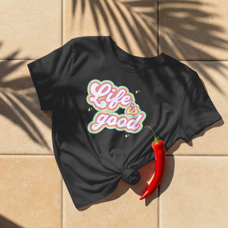 Positive Vibes Retro Shirt Vintage 70Er Design Sommer Statement Typografie T-Shirt in Pastell - Good Vibes, Unisex, Motivation von UrbanCherryVibes