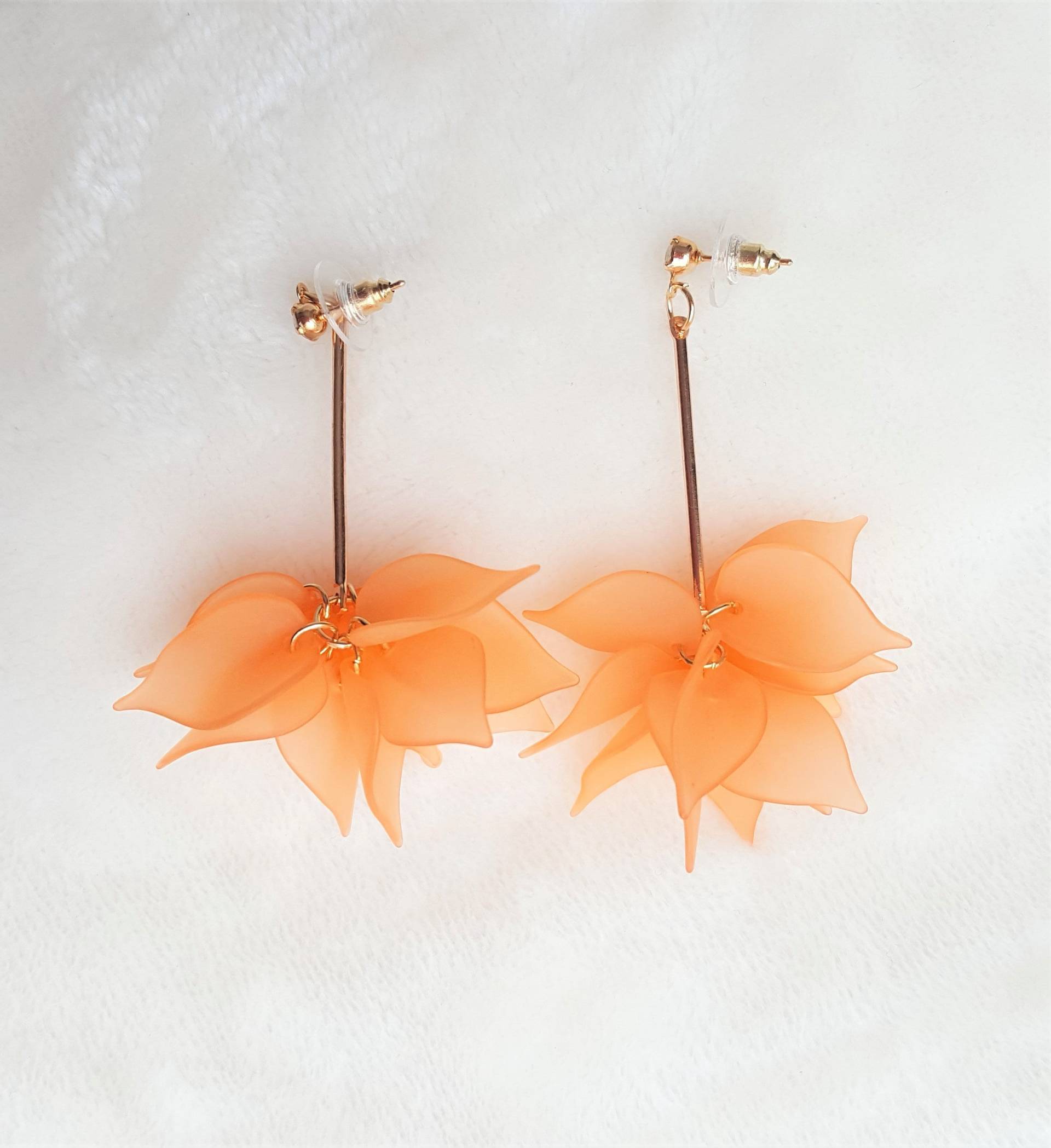 Blumen Ohrringe Orange Gold Weiß Mode Strass Acryl Baumeln Von Urban Flair Blumen Ohrringe Orange Gold Weiß Mode Strass Acryl Baumeln Von Urban Flair von UrbanFlairUS