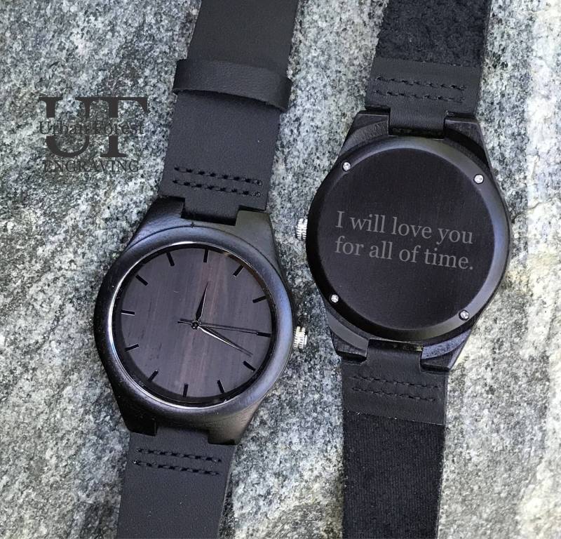 Geschenke Für Männer Holz Jubiläumsgeschenke Freund, 1 Jahr Ihn, 2 Jahre Jubiläumsgeschenk Ehemann Geschenk Gravierte Uhr Geschenke Für Männer Holz Jubiläumsgeschenke Freund, 1 Jahr Ihn, 2 Jahre Jubiläumsgeschenk Ehemann Geschenk Gravierte Uhr von UrbanForestEngraving