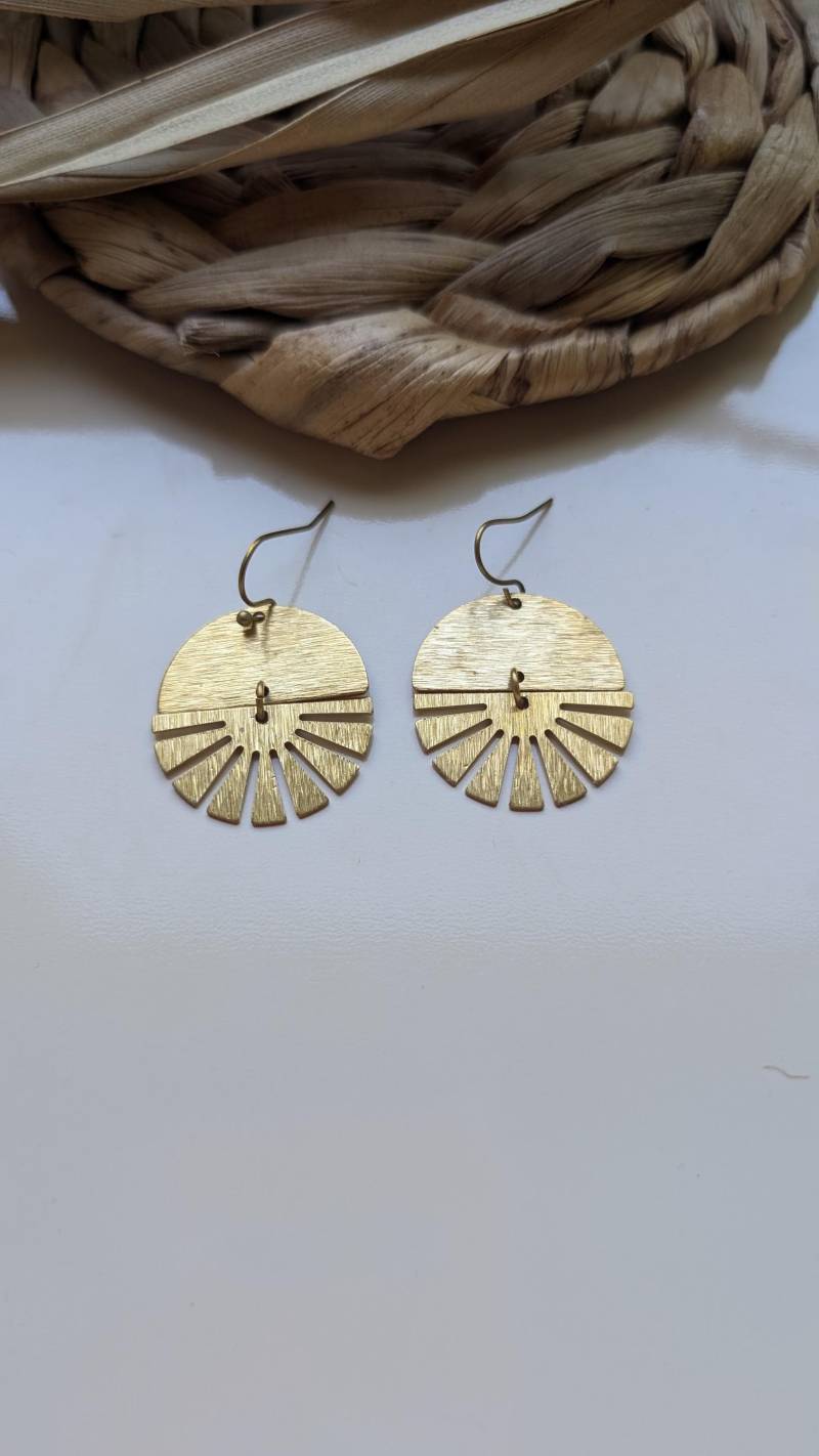 Ohrringe Boho Sonne Anhänger Aufgang von UrbanFoxBerlin