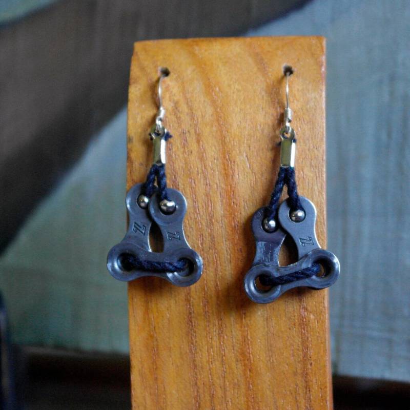 Fahrradkette Ohrringe von UrbanPhoenixCreative