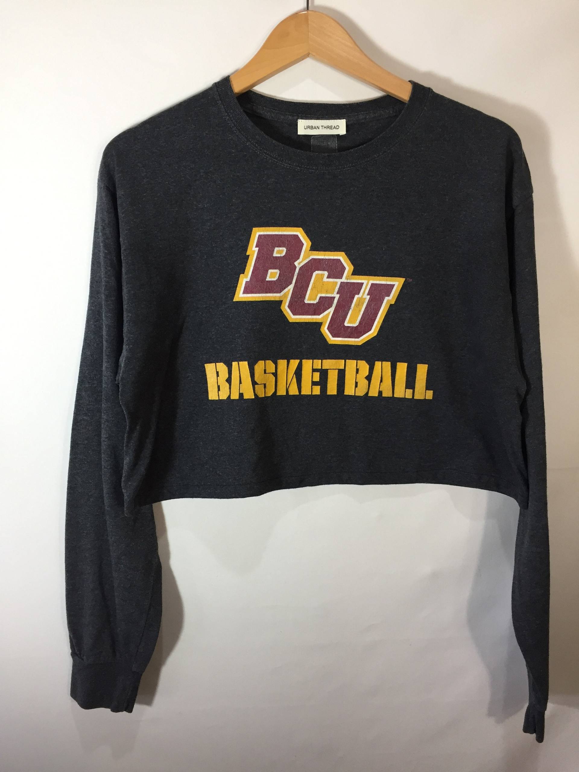 Bcu Basketball Crop T-Shirt Bcu Basketball Crop T-Shirt von UrbanThreadProject