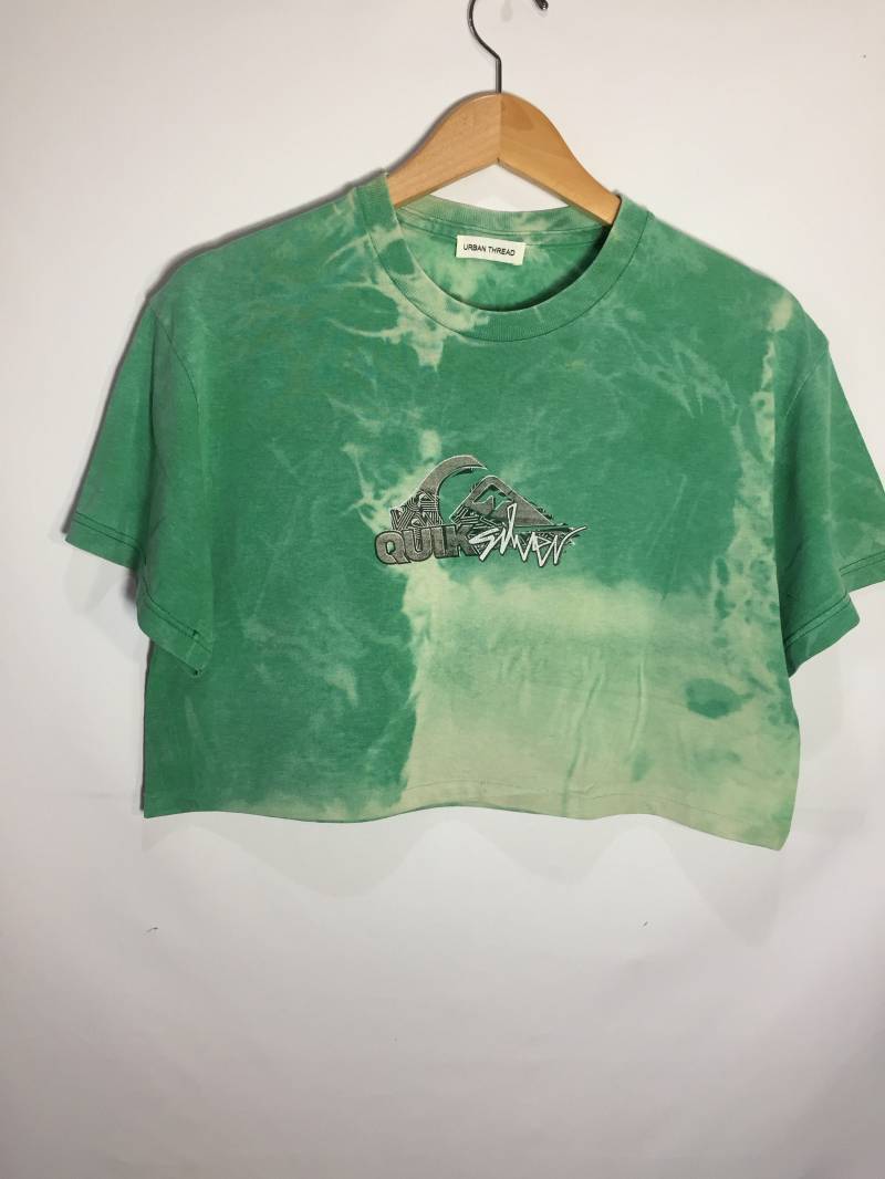 Kleines Quicksilber Cropped T-Shirt von UrbanThreadProject
