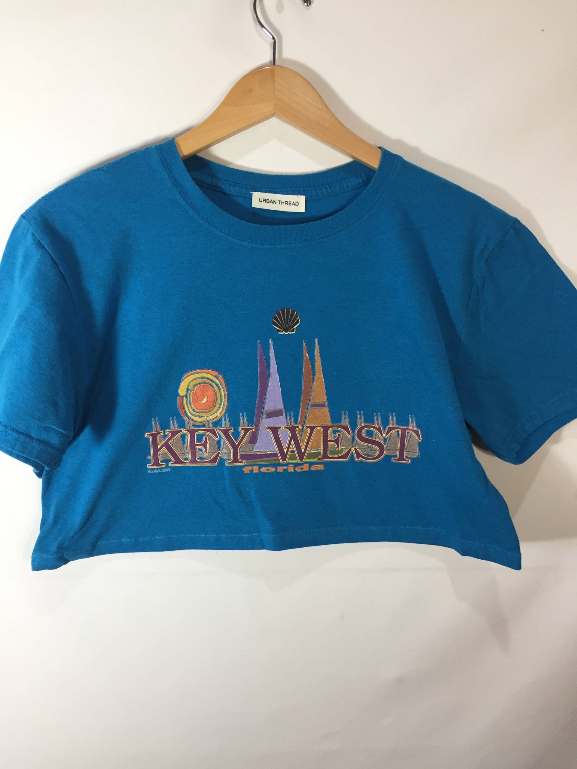 Schlüssel West Crop T-Shirt von UrbanThreadProject