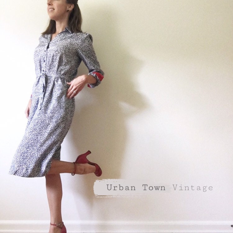 1990Er Jahre Blau Und Weiß Gesprenkelt Shift Kleid | Größe 7 8 9 Frauen von UrbanTownVintage