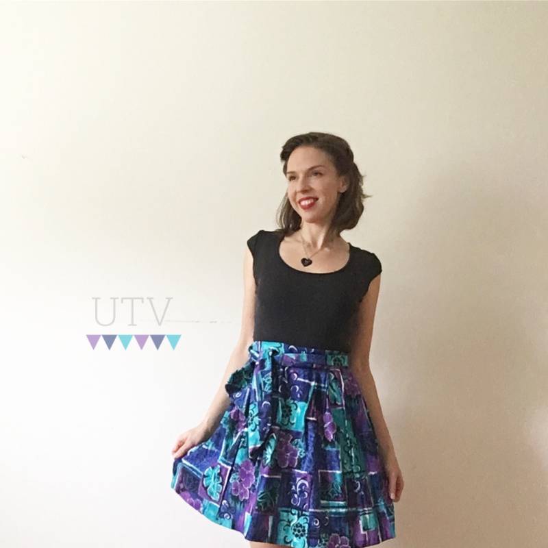 1990Er Jahre Türkis Traube Und Kobaltblau Abstrakten Floralen Druck Mini Rock/Schärpe | Größe S/M von UrbanTownVintage