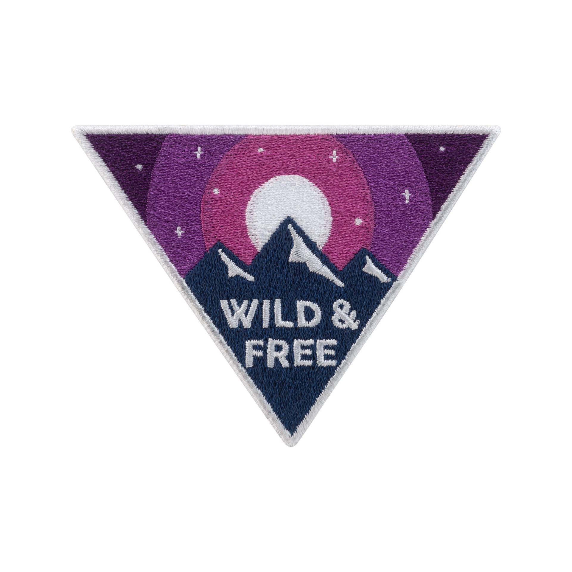 Urbanski Patch Wild & Free Bergpanorama Bei Nacht Zum Aufbügeln 6, 5 X 8, 7 cm | Aufnäher Applikation Bügelbild Urbanski Patch Wild & Free Bergpanorama Bei Nacht Zum Aufbügeln 6, 5 X 8, 7 cm | Aufnäher Applikation Bügelbild von UrbanskiShop