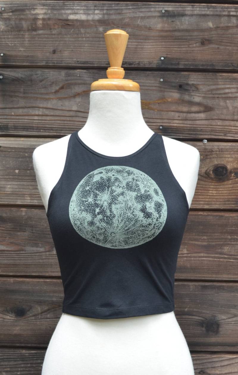 Vollmond Und Sternzeichen Crop Top - Glow in The Dark Tailliertes Yoga Heilige Geometrie von UriahClearLight
