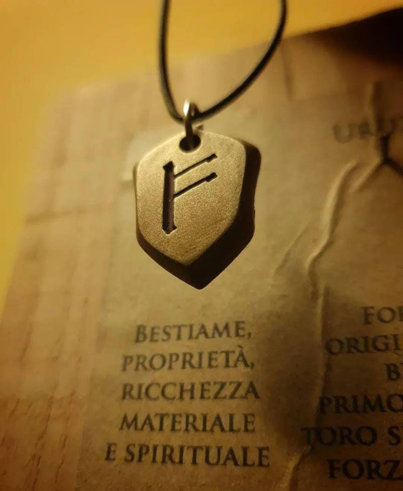 Fehu Runenanhänger von UroborosIT