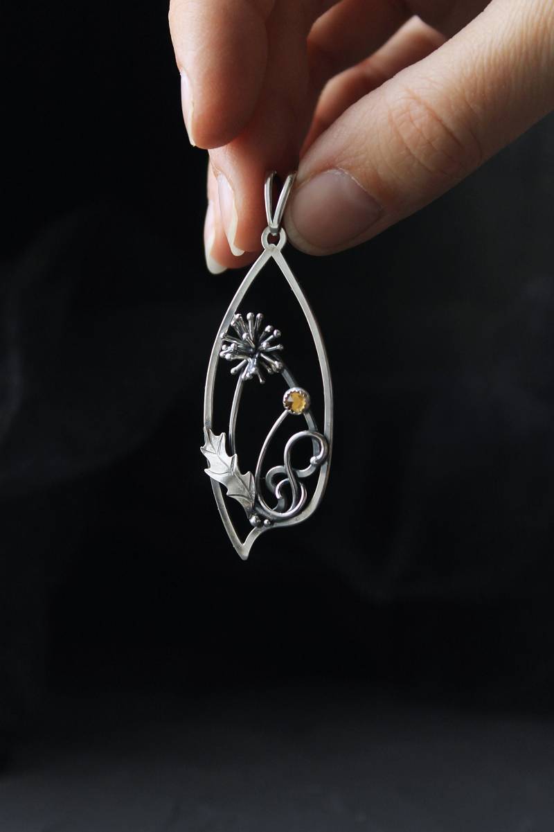 Löwenzahn-Halskette, Sterling Silber, Blumenanhänger Citrin von UrsulaJewelry