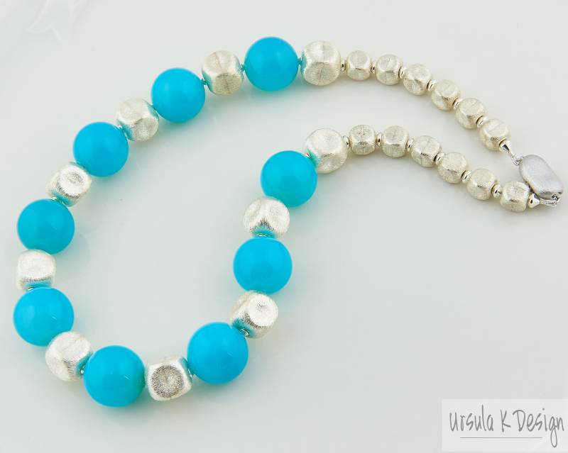 Seeblaue Chalcedon Halskette Mit Gebürstetem Silber, Blaue Statement Halskette, One Of A Kind Blue Statement, Custom Fine Jewelry Geschenk von UrsulaKDesign