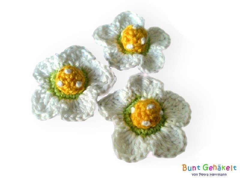Häkelblümchen Blumen Häkelapplikationen Aufnäher Applikationen von UrsulaPetra