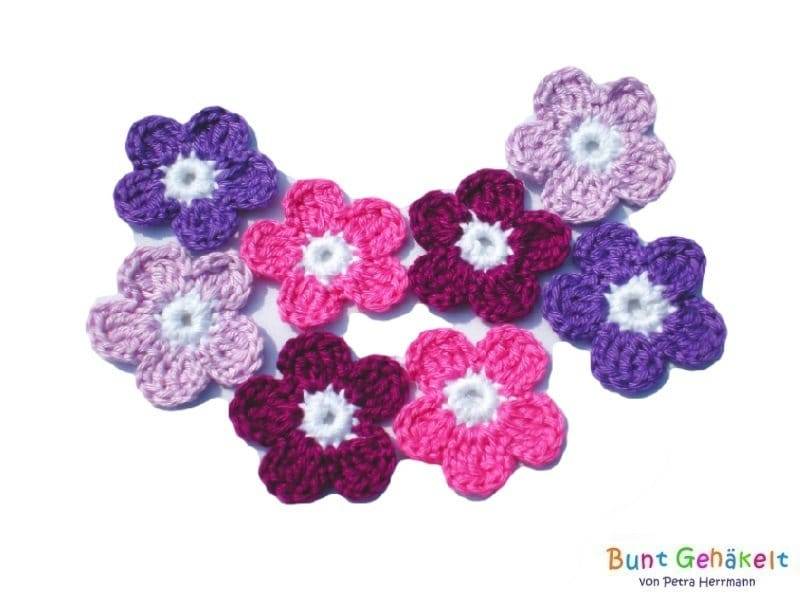 Häkelblumen 4 cm Häkelapplikationen Aufnäher Applikation Blumen von UrsulaPetra
