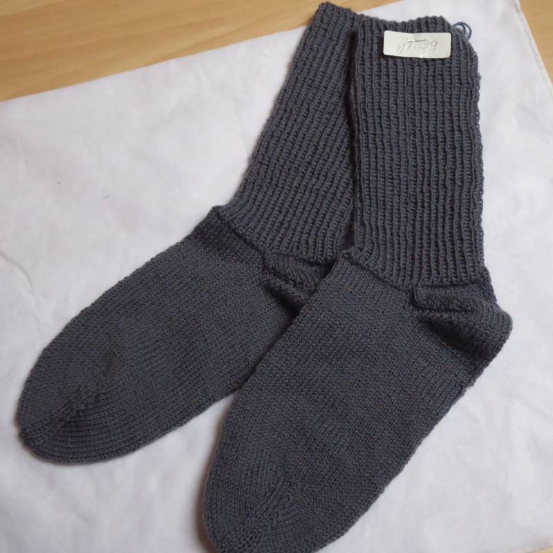 Handgestrickte Wollsocken Größe 39 Handgestrickte Wollsocken Größe 39 von UtesWorkshop