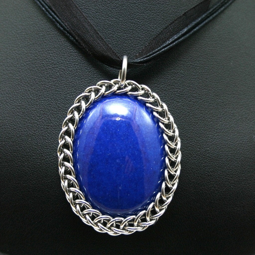 Dunkelblaue Bergjade Gewickelt in Chainmail Dunkelblaue Bergjade Gewickelt in Chainmail von UtopiaArmoury