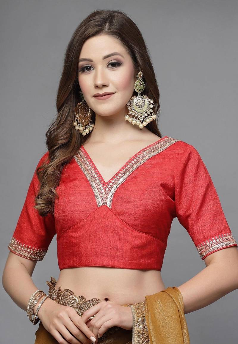 Verzierte Ausschnitt Art Silk Back Cut Out Bluse in Rot von UtsavFashion