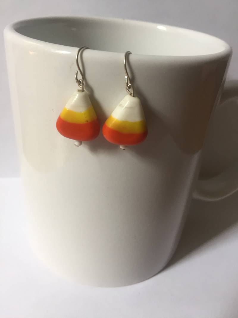 Candy Corn Ohrringe Candy Corn Ohrringe von V2earringdesigns