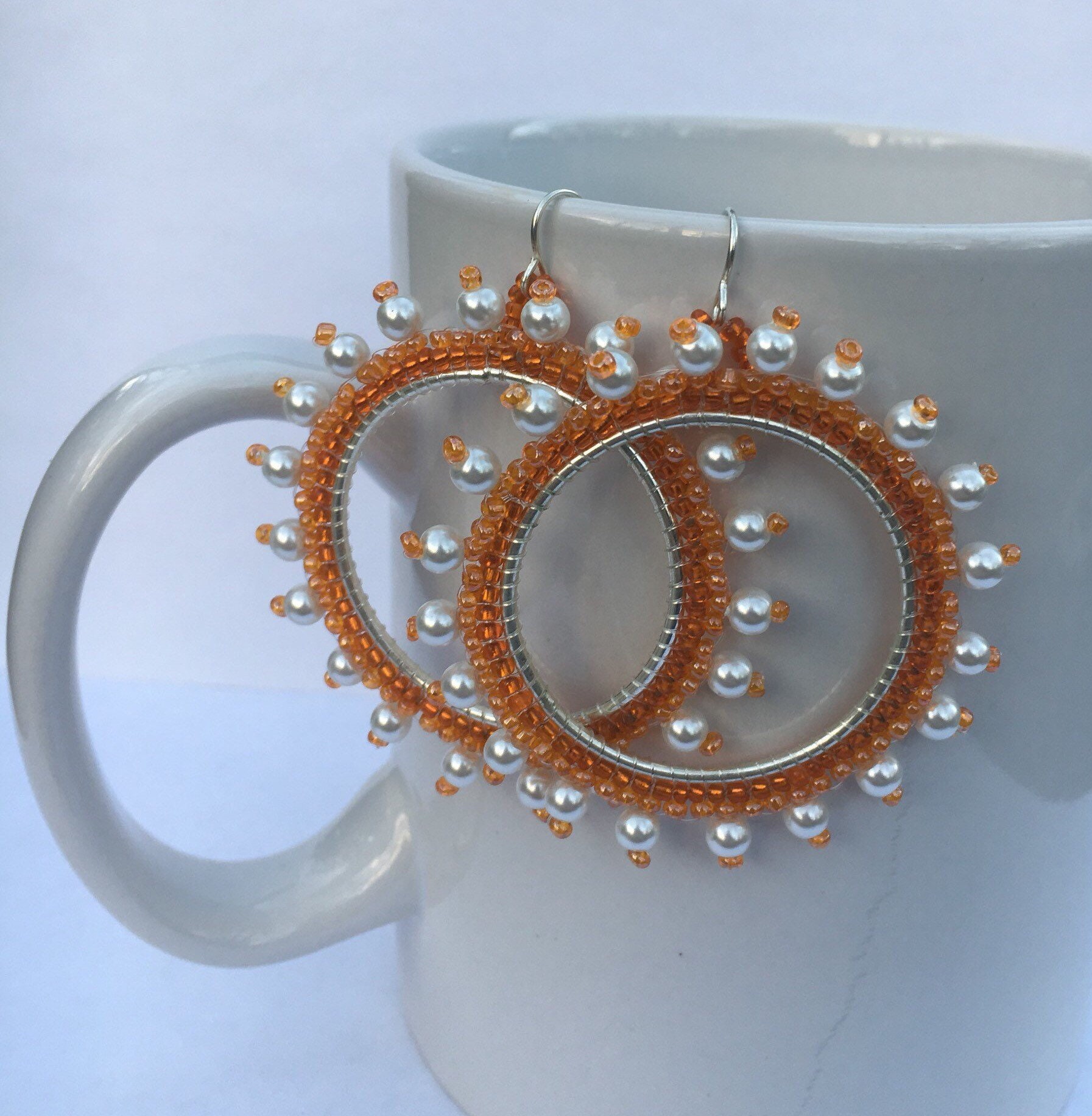 Orange Perlen Ohrringe Orange Perlen Ohrringe von V2earringdesigns