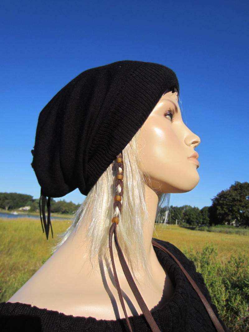 Boho Kleidung Schwarz Slouchy Mütze Hut Merino Wolle Mischung Damen Tams A1524 von VACATIONHOUSE