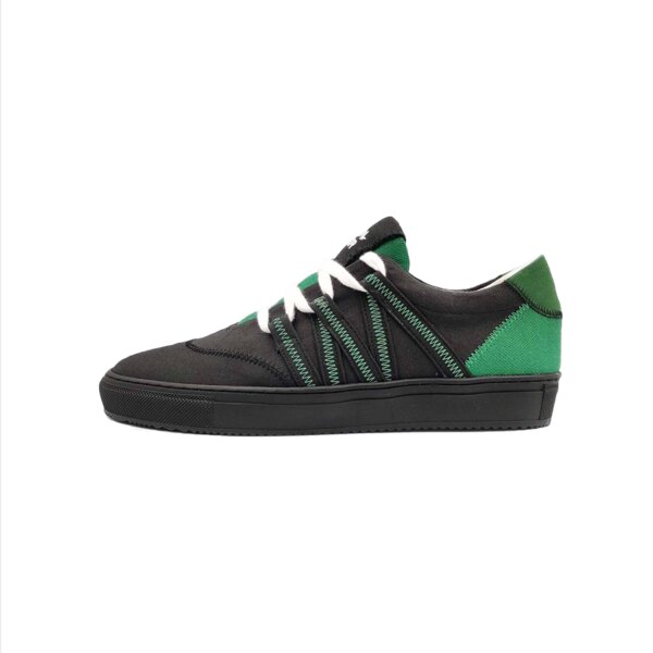 VAER Green Black Phoenix Nachhaltiger Sneaker - Recycled / Upcycled / Zirkulär / Vegan von VAER