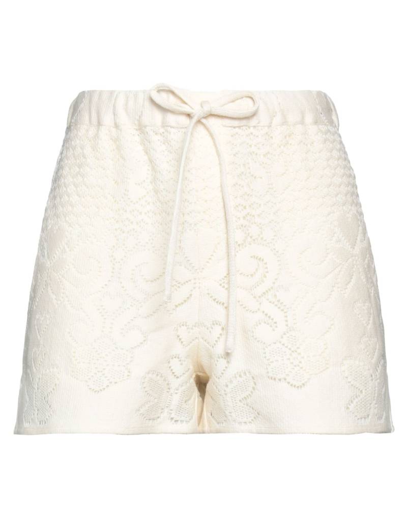 VALENTINO GARAVANI Shorts & Bermudashorts Damen Cremeweiß von VALENTINO GARAVANI
