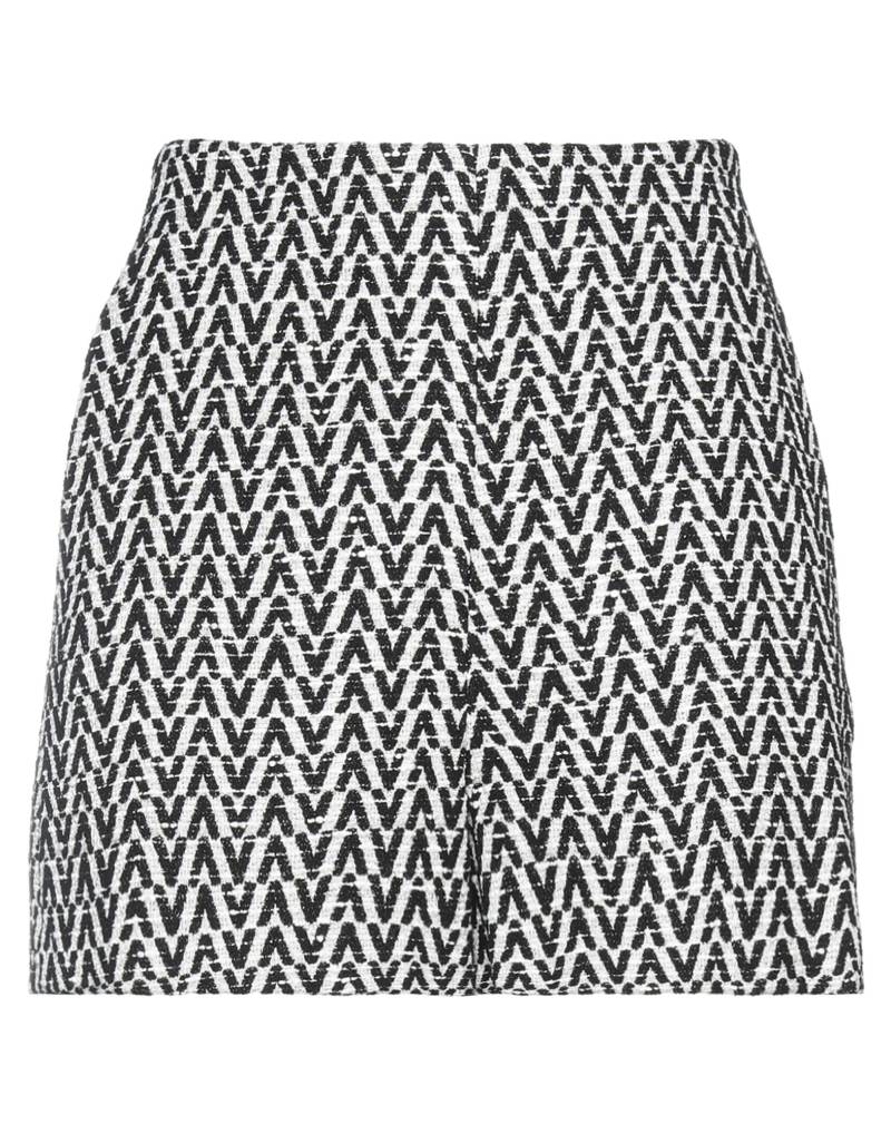 VALENTINO GARAVANI Shorts & Bermudashorts Damen Weiß von VALENTINO GARAVANI