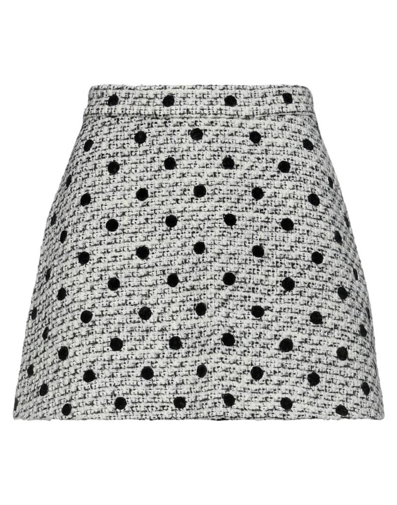 VALENTINO GARAVANI Shorts & Bermudashorts Damen Weiß von VALENTINO GARAVANI