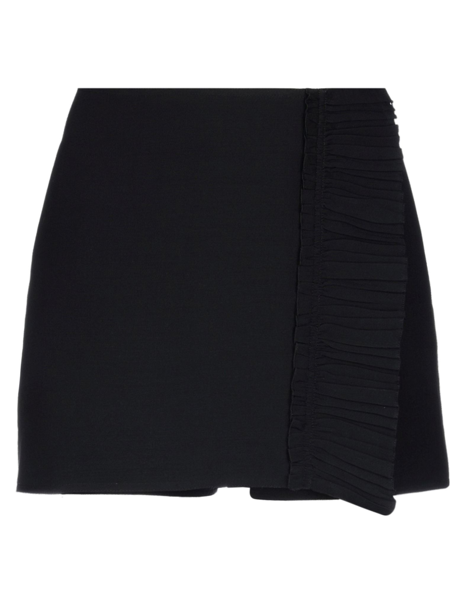 VALENTINO GARAVANI Shorts & Bermudashorts Damen Schwarz von VALENTINO GARAVANI