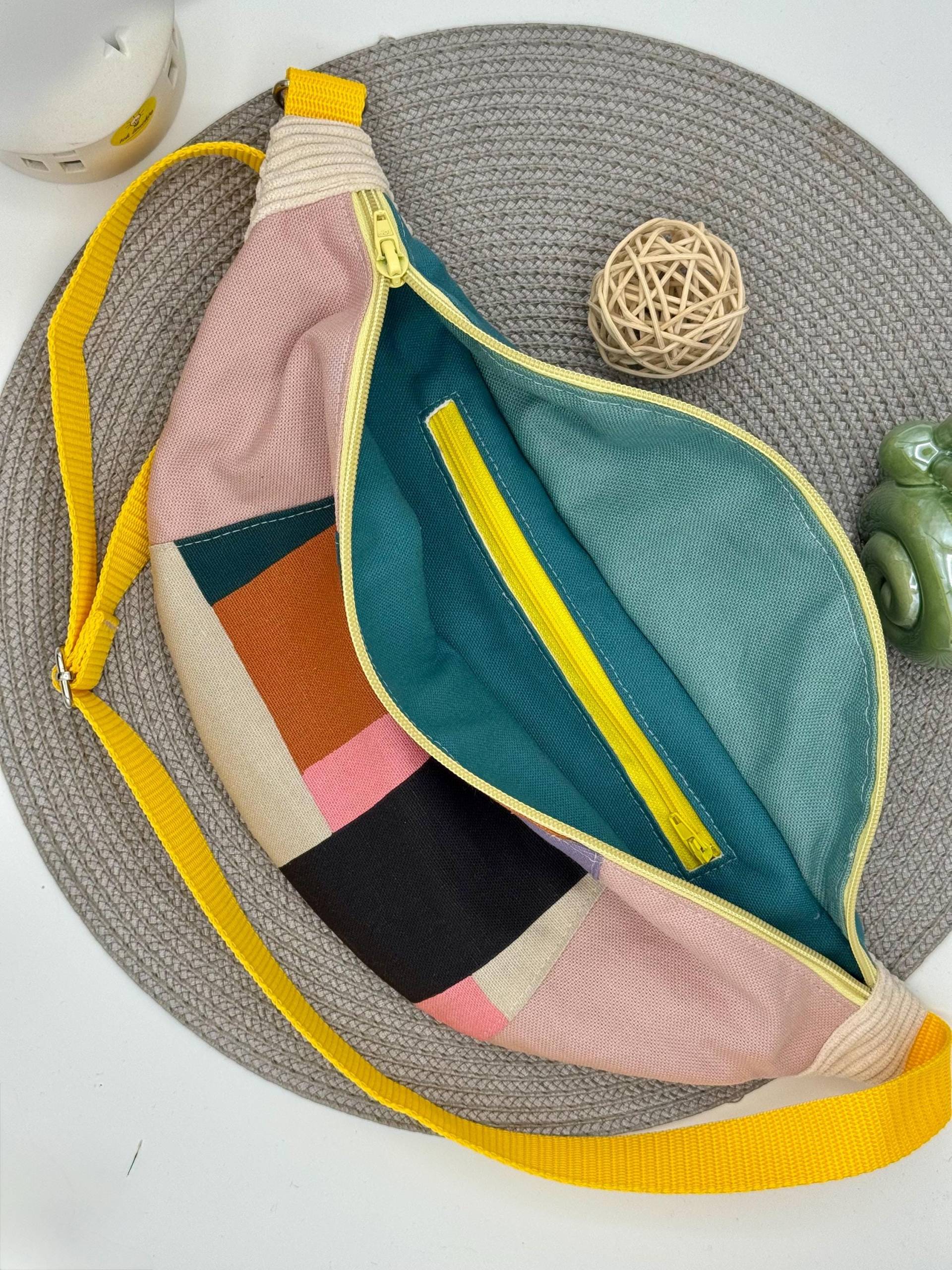 Moonbag Bauchtasche Colourblock Cord Umhängetasche von VALEOVIBES