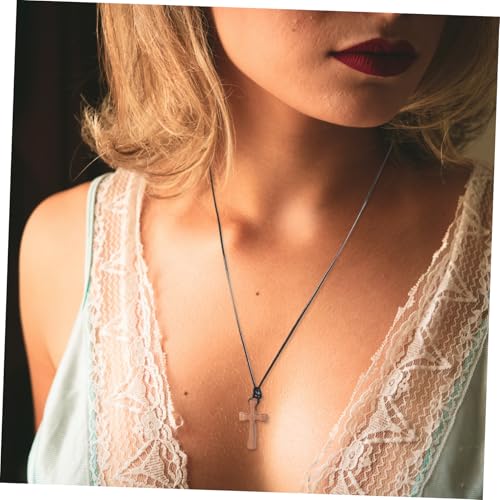 VALICLUD Unisex Holz Kreuz Anhänger Halskette Natürliche Holzkette mit Schlichtem Design Vielseitiger Christlicher Schmuck für Damen Herren als Auto Rückspiegel Dekoration Geeignet VALICLUD Unisex Holz Kreuz Anhänger Halskette Natürliche Holzkette mit Schlichtem Design Vielseitiger Christlicher Schmuck für Damen Herren als Auto Rückspiegel Dekoration Geeignet von VALICLUD