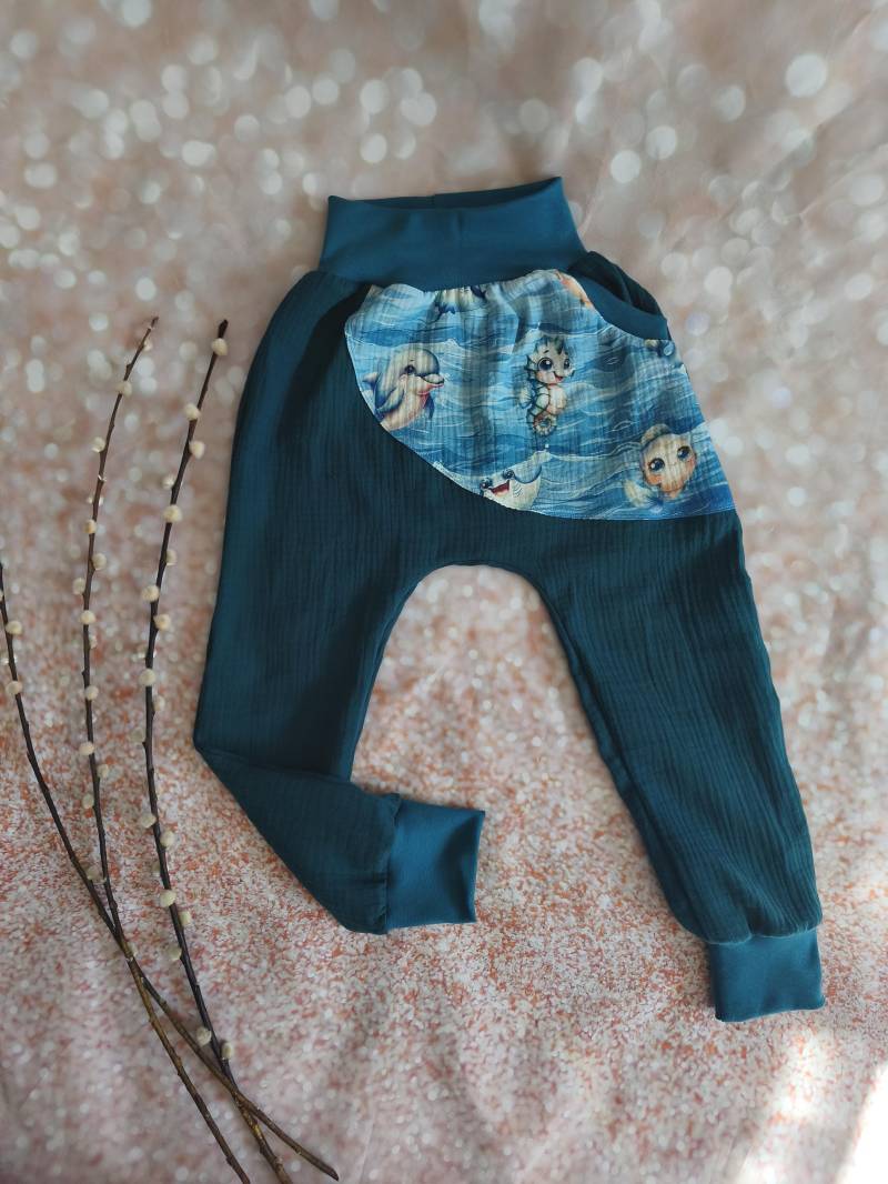 Sofort-Kauf Größe 104 Hose Mit Tasche Pumphose Musselinhose Bündchen Meerleben von VANDIDesign
