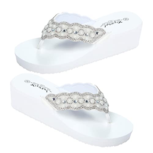 VANZACK Damen Sandalen Sommer Flops mit Perlen und Strass Rutschfeste Beach Shoes mit Mittlerem Keilabsatz Weiße Outdoor Schuhe Bequeme Langlebige Sommerschuhe von VANZACK