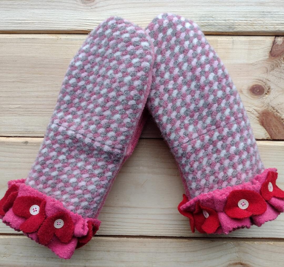 Valentinstag Handgemachte Warme Handschuhe Aus Wiederverwendeter Wolle , Warm, Bequem Und Perfekt Für Winterspaß von VARDesigns4You