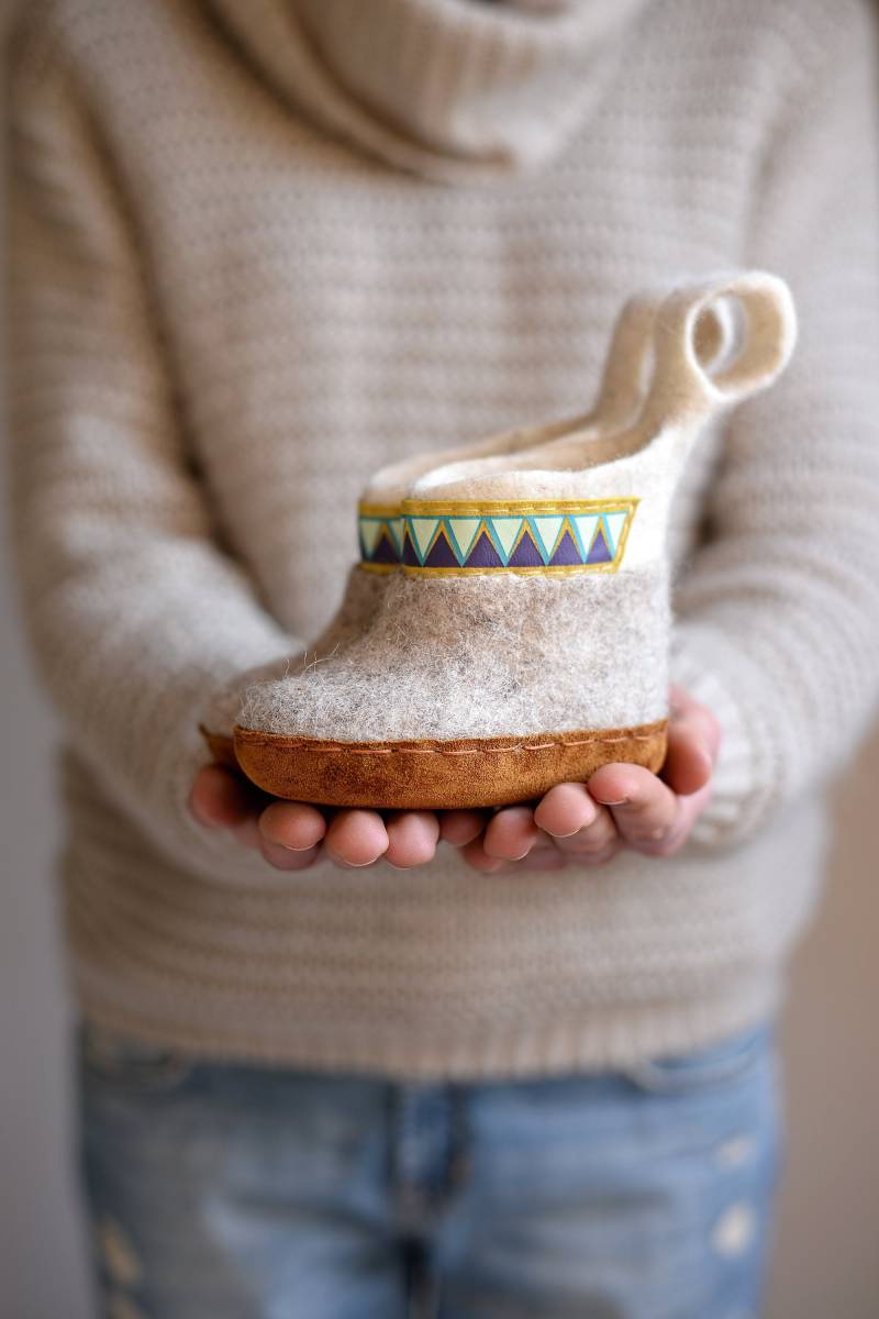 Gefilzte Hausschuhe Für Kinder -Hohe Stiefel - Baby Wolle Schuhe - Einzigartiges Design-Kleinkind Wollstiefel von VASlippers
