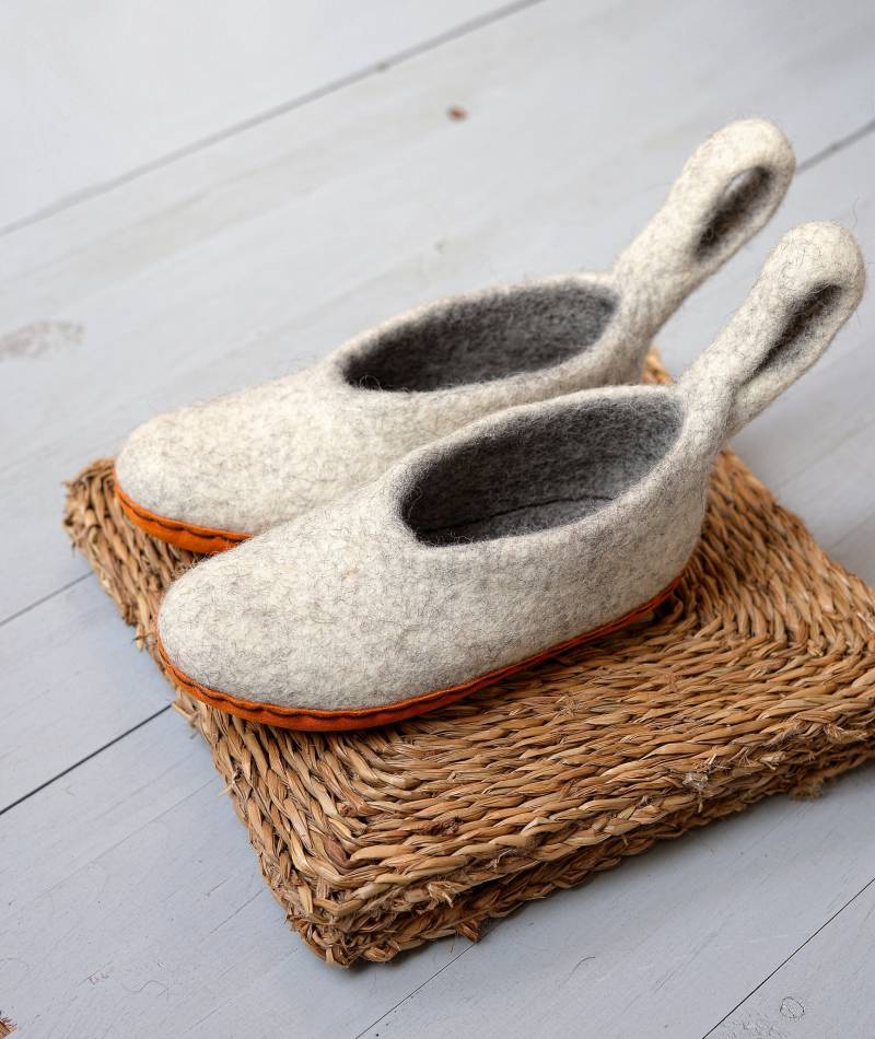 Gefilzte Wolle Hausschuhe Mit Wildledersohle - Damengröße 37 Gefilzte Wolle Hausschuhe Mit Wildledersohle - Damengröße 37 von VASlippers