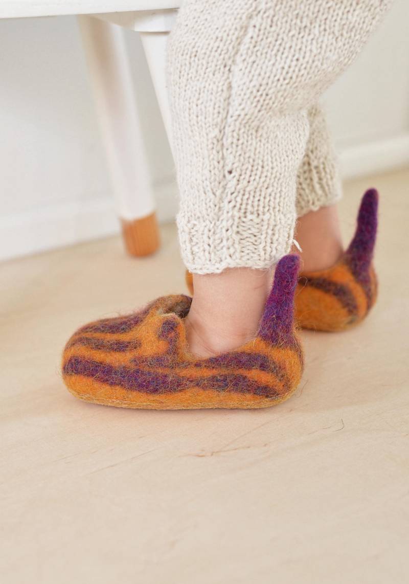 Lustige Wolle Baby-Hausschuhe Regenbogen Kleinkind Hausschuhe, Rutschfest von VASlippers