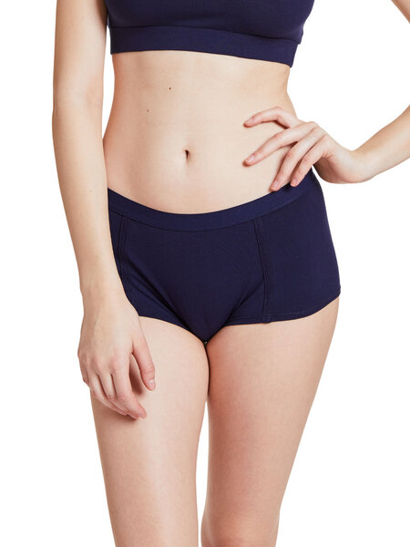 VATTER Boy Short "Easy Emma" Navy von VATTER