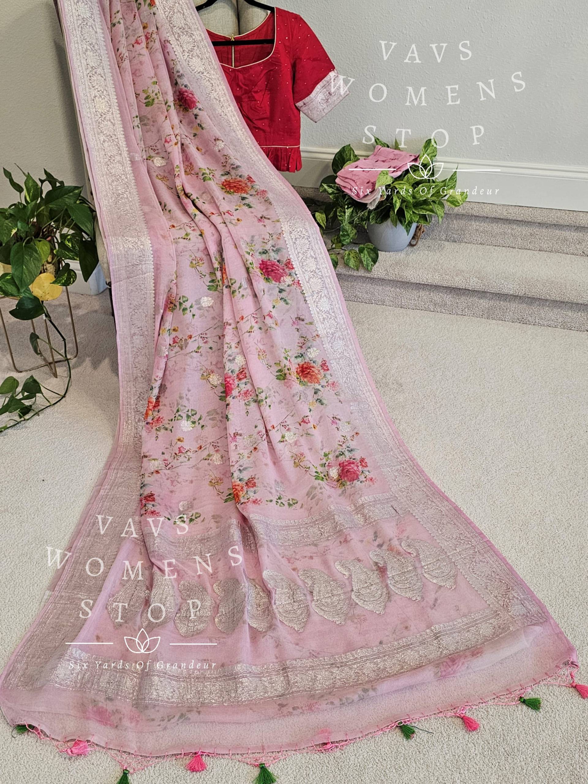 Neueste Designer Floral Pure Chiffon Saree Gepaart Mit Croptop Muster Bluse Größe 36 Reicht Bis 42 Versandfertig Aus Texas, Usa von VAVSWomensStop