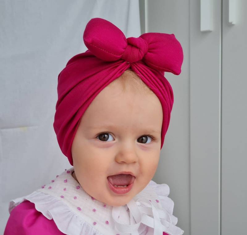 Baby Soft Turban With 3D Bow For Newborn Photo Shoots, Spring Baby Girl Beanie Hat, Handmade Headwrap, Coming Home Outfit von VAdesignKIDS