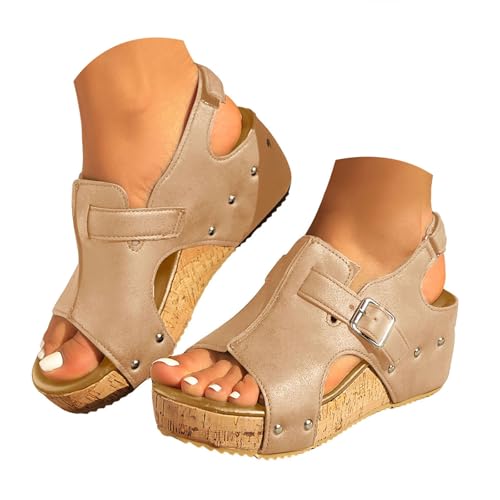 VBEDKDEB Keilabsatz Pantoletten Damen Plateau Keilsandalen Elegant Leder Bequeme Schlappen Offen Rutschfeste Slipper Lässige Nieten Latschen 2025 Sommer Strand Urlaub Sandalen (T-5-Khaki, 40) von VBEDKDEB