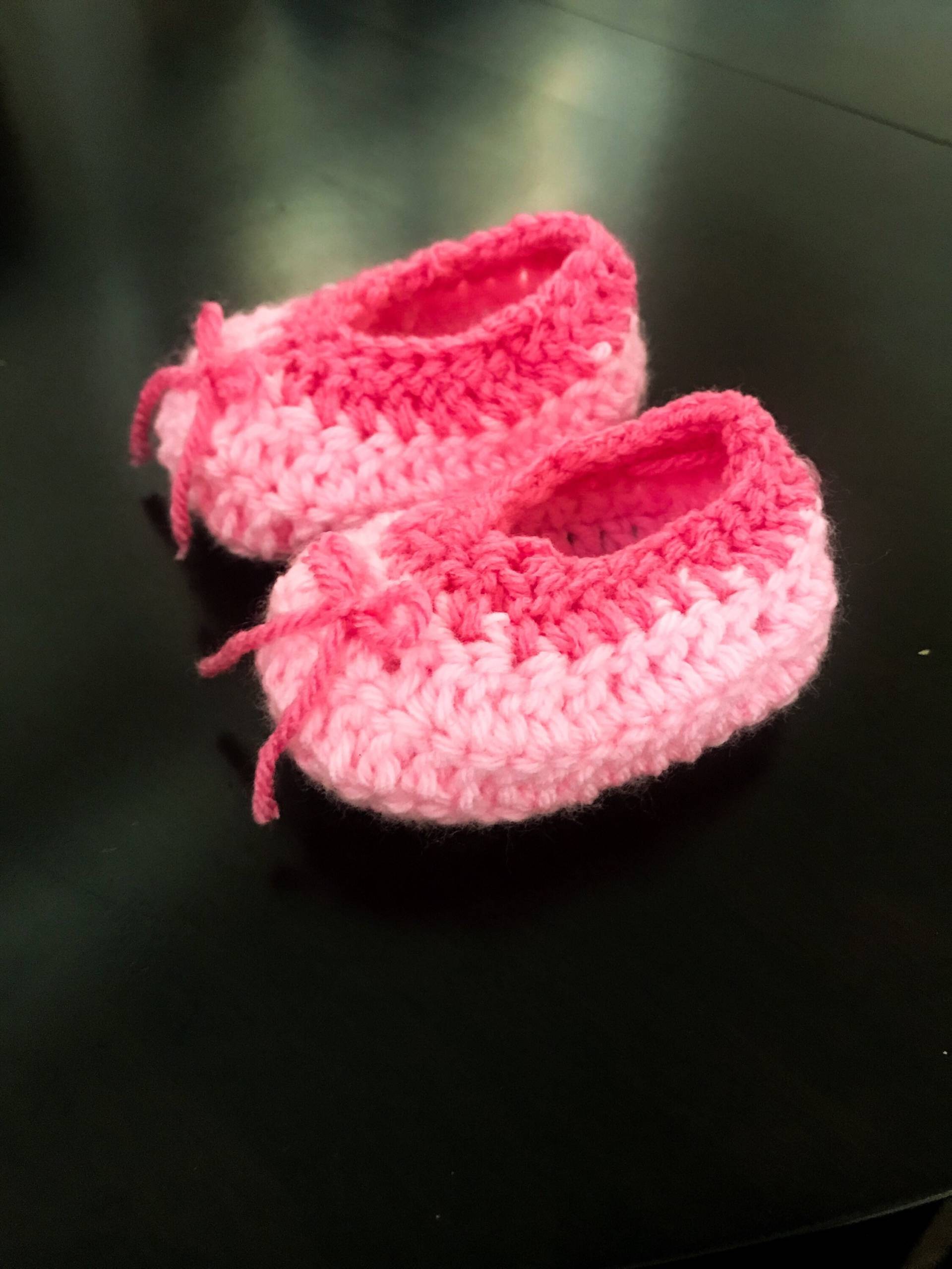 Handgemachte Häkelarbeit Baby Booties von VCreateDesigns