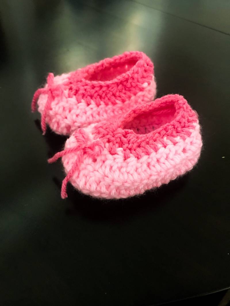 Handgemachte Häkelarbeit Baby Booties von VCreateDesigns