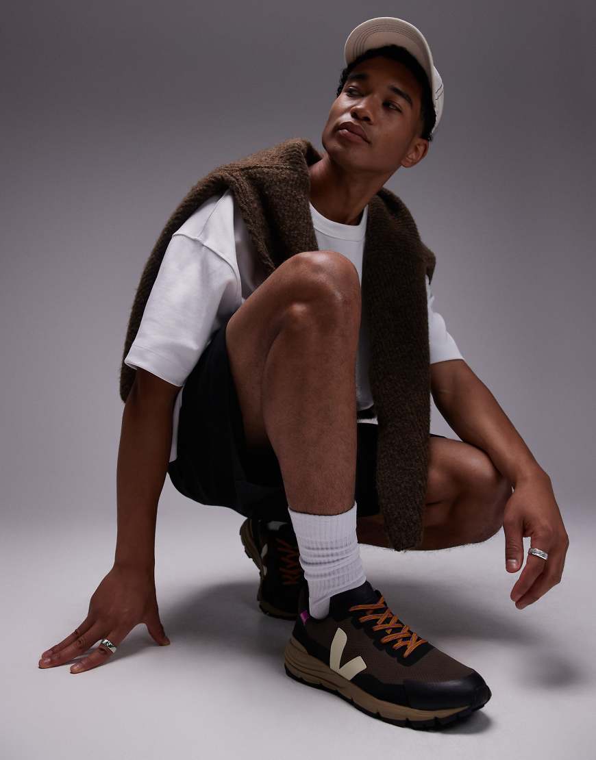 VEJA - Dekkan - Sneaker in Braun von VEJA