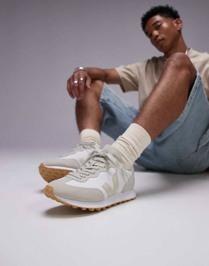 VEJA - Rio Branco - Sneaker aus Wildleder in Weiß und Alveomesh in Pierre Natural von VEJA