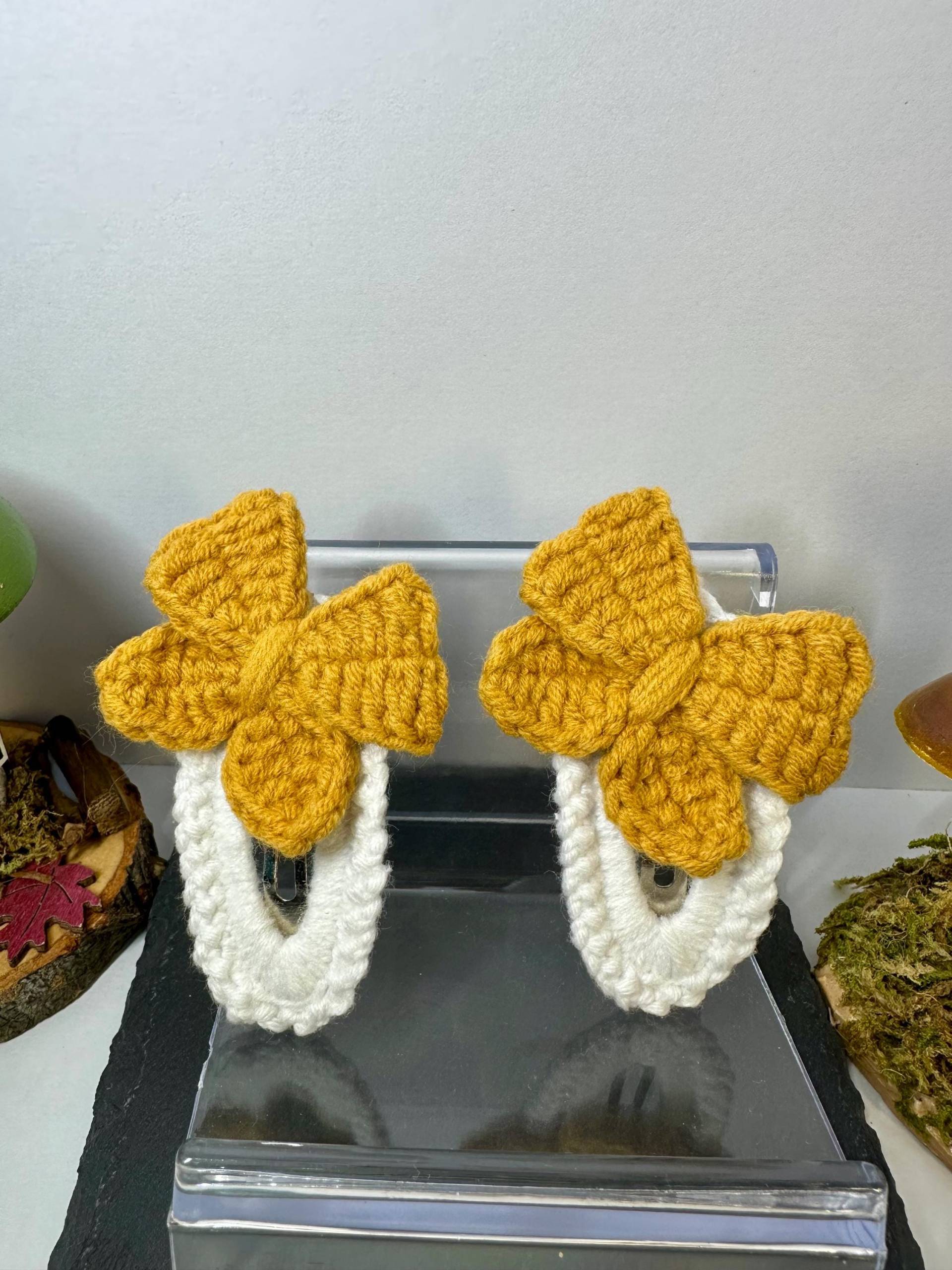 Handgemachte Häkel-Haarspangen Weiß Mit Gelber Schleife| Boho Style | Geschenk Für Mädchen Frauen von VELOSSAHandmade