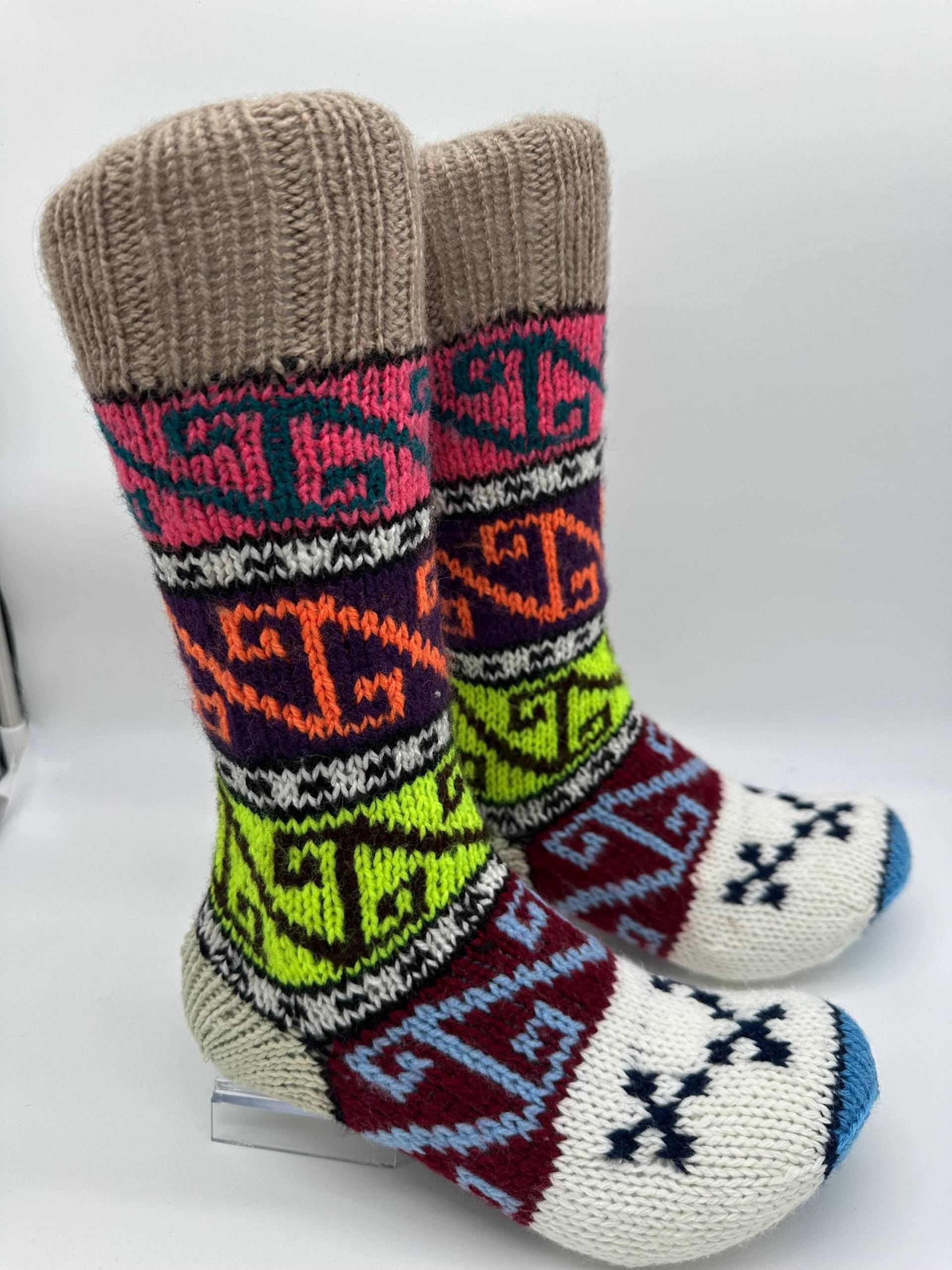 Handmade Wool Socks - Scandinavian Winter Style Warm & Cozy | Handgemachte Wollsocken Nordic Hygge Gift Made in Germany von VELOSSAHandmade